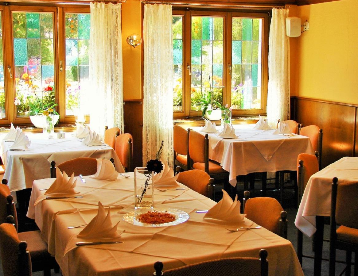 Hotel Gasthof Kreuz Бад-Бухау Экстерьер фото